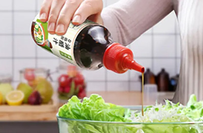 Grundlagt i 2005, har 13.000 kvadratmeter standard fabriksbygninger, er en samling af forskning og udvikling, produktion og salg i en af ​​kosmetiske emballagematerialer virksomheder.